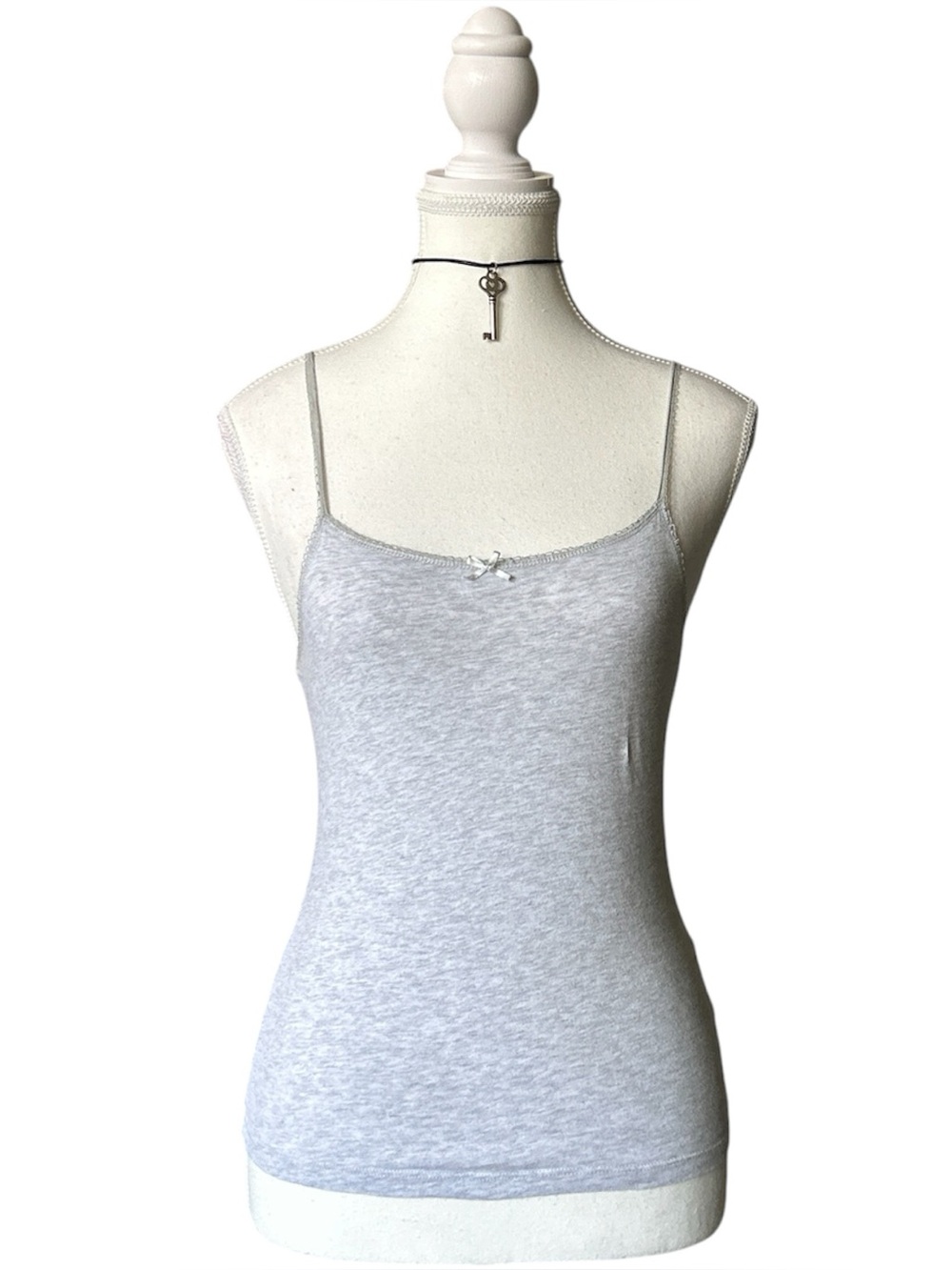 Y2K Coquette Style Basic Gray Lace Trim Tank Top with Mini Bow Detail